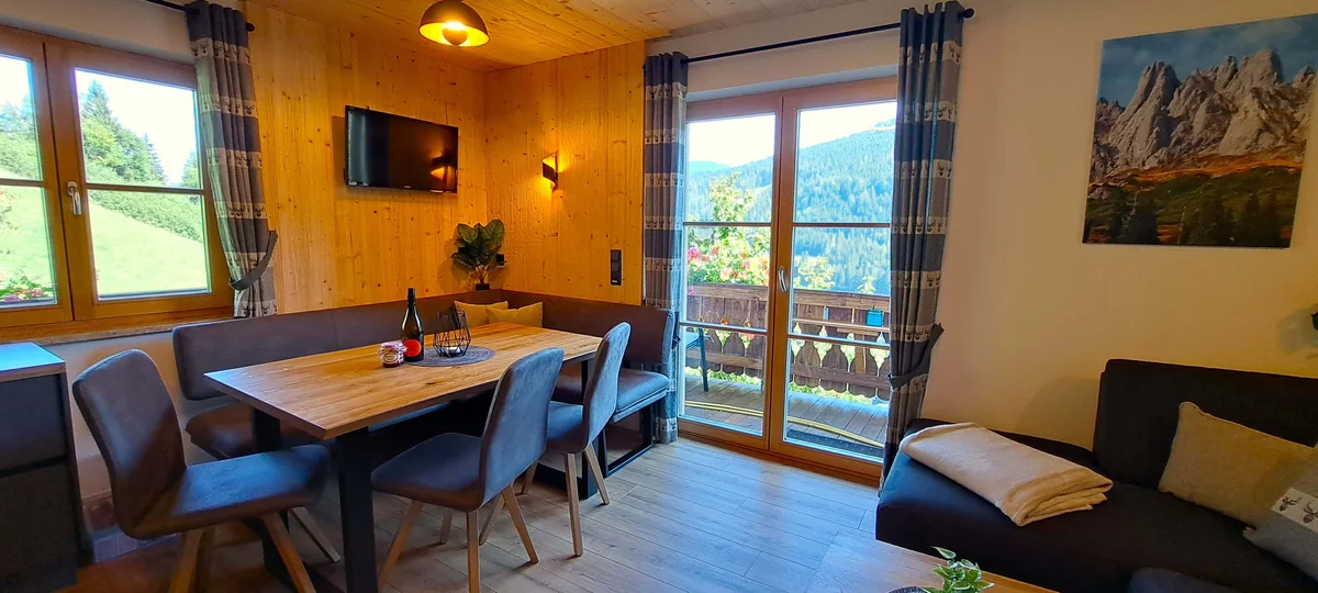 Großer Essens-Bereich im Apartment 6 Personen